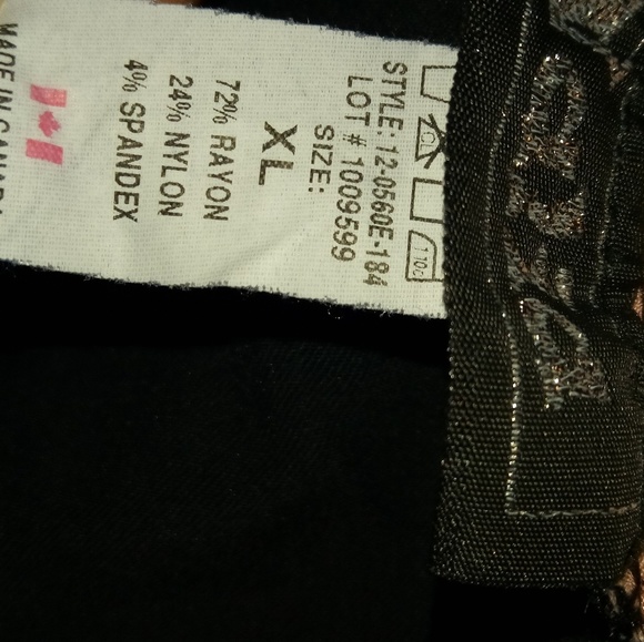 Valia XL Black Stretch Shorts - Picture 4 of 4